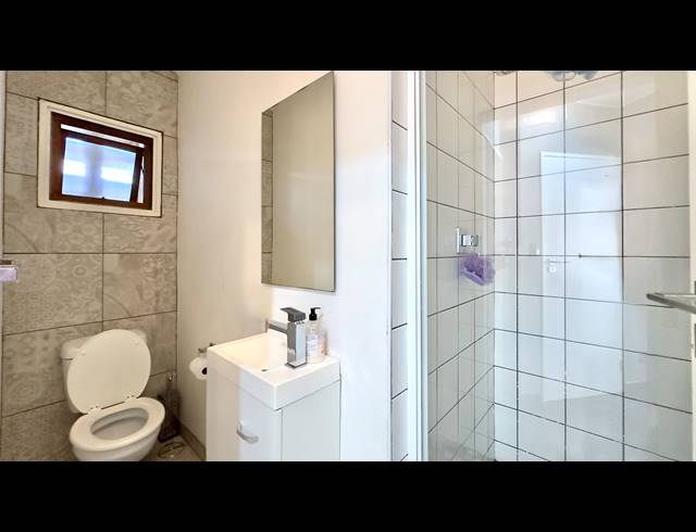 2 BEDROOM APARTMENT FOR SALE IN CRAIGHALL PARK